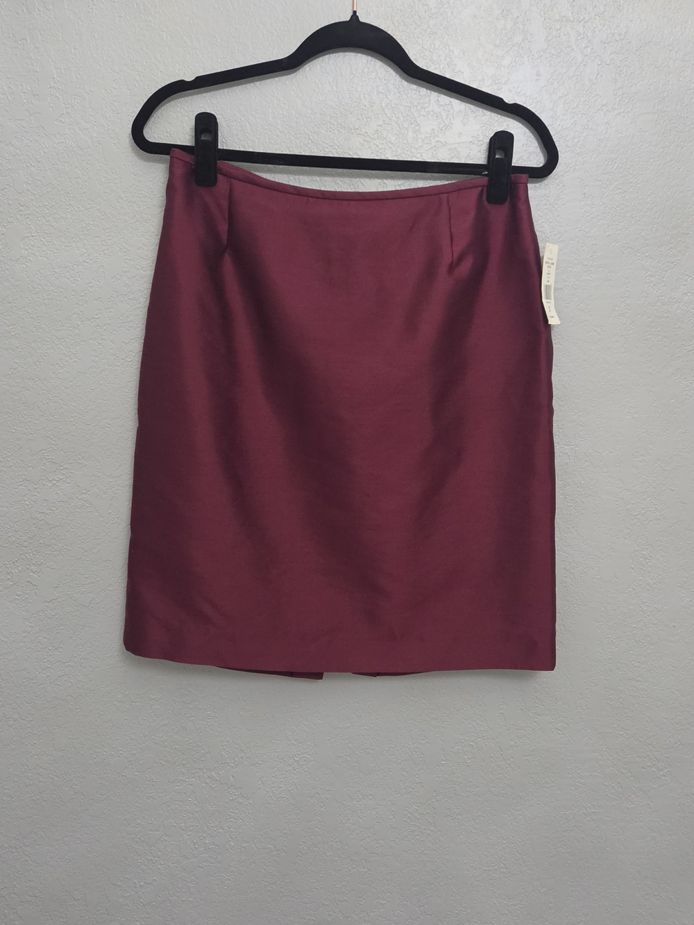 NWT Silk & Wool Classic Wine Pencil Skirt — (10P)